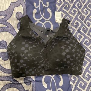 38DD Lululemon Sports Bra